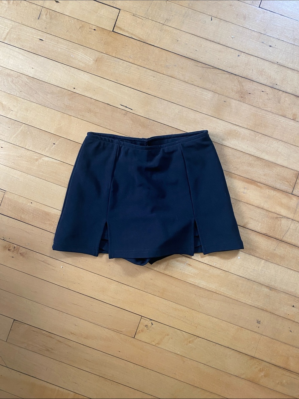 dELiA*s Black Skort with Front Slits